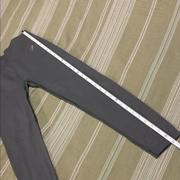 Gymshark Women's Charcoal Leggings - Picture 3 of 5
